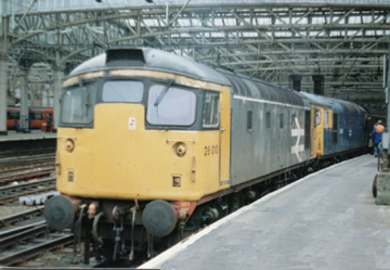 26010 leads 26028 in a pair on 1V60 03/12/90 at Glasgow Central. Photo © Mick Smith26010 leads 26028 in a pair on 1V60 03/12/90 at Glasgow Central. Photo © Mick Smith