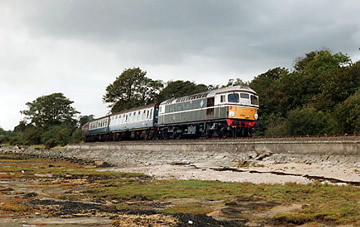 26007 at Culross foreshore on 13/09/92 on the shuttle to Longannet. TZ